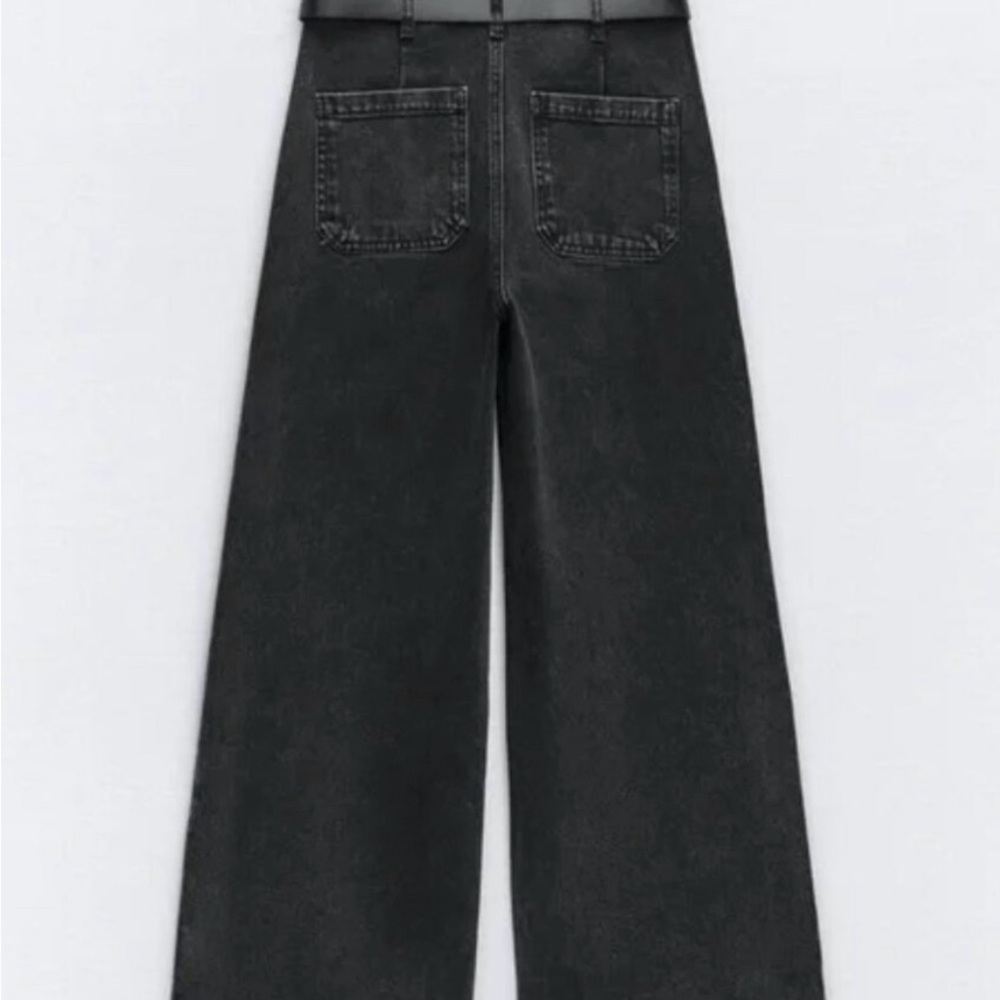Zara high waisted withh belt 
Black jeans 
Denim
Wide legs
Brand new with tags